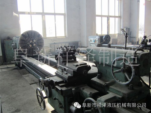 普車CW6163C 最大工件長度3米、最大工件回轉(zhuǎn)直徑630mm